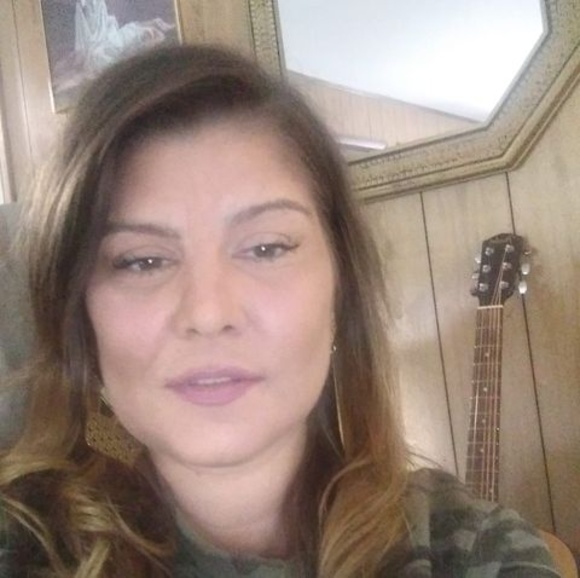 Profile Picture of Erica Mayhugh (@ericamayhugh) on Poshmark