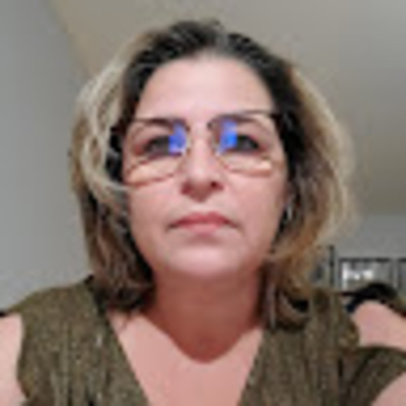 Profile Picture of Leydis Mancini (@mancinileydis) on Poshmark