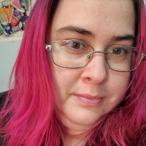 Profile Picture of Brianne Bernhard (@bernhardbrianne) on Poshmark