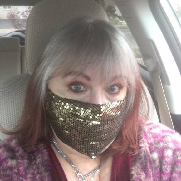 Profile Picture of Dawn Duffy (@rosecarmethine) on Poshmark