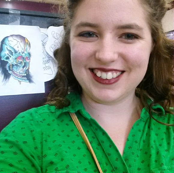 Profile Picture of Taylor Gregston (@gregstjt) on Poshmark