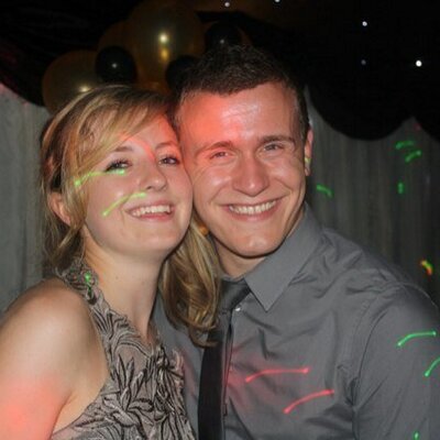 Profile Picture of Debra Hicks (@vivibeautyroom) on Twitter