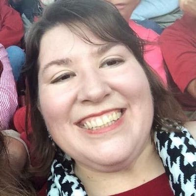 Profile Picture of Roselle Cronan (@MahoutMkt) on Twitter