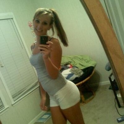 Profile Picture of Mandy Newcomb (@iilovejacee) on Twitter