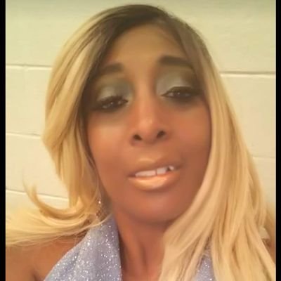 Profile Picture of Akasha Stone (@MargoTheDream) on Twitter
