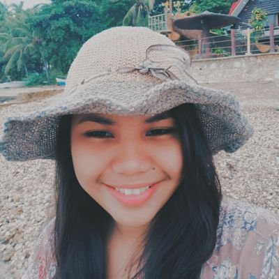 Profile Picture of Elaine Laurence  💕 (@iamlainelau) on Twitter