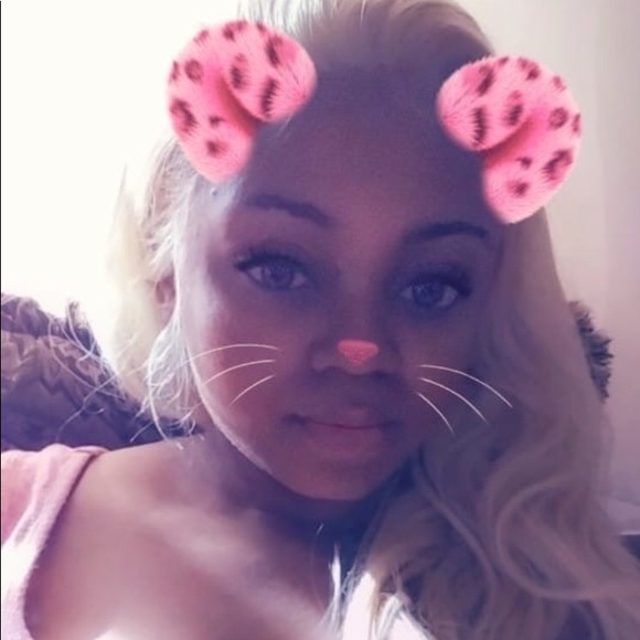 Profile Picture of Tanisha Daniels (@btrxs2mom) on Poshmark