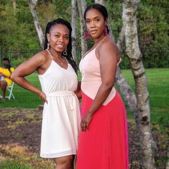 Profile Picture of Keeya Holley (@keeyaholley) on Poshmark