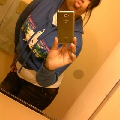 Profile Picture of Laurel Mcgee (@lm_laurel) on Twitter