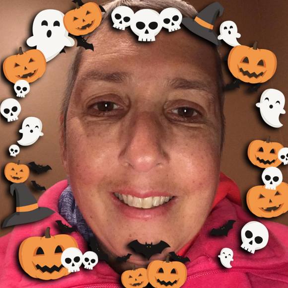 Profile Picture of Shari Lesser dudych (@sdudych) on Poshmark