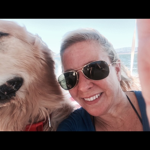 Profile Picture of Nancy Lodes (@nancellyn) on Poshmark