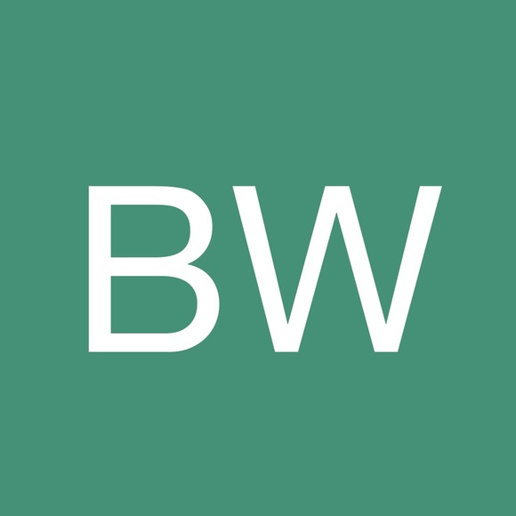 Profile Picture of Bryn Wetherell (@brynwetherell) on Poshmark