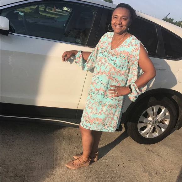 Profile Picture of Sharon Cooley (@scooley1) on Poshmark