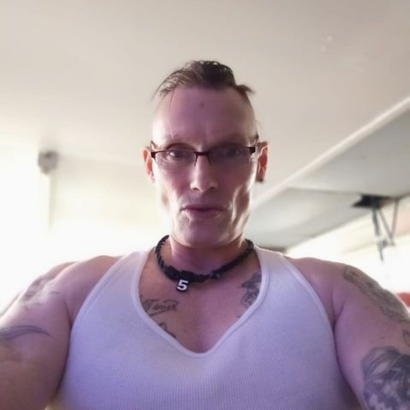 Profile Picture of Richard Gofourth (@richardgofourth) on Poshmark