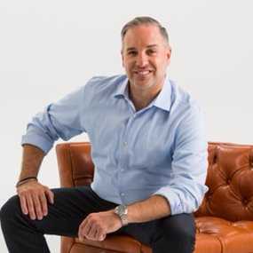 Profile Picture of David Lyall (@dlyalldesign) on Twitter