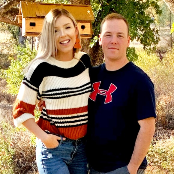 Profile Picture of Shannon Hetzel (@dreambigbethank) on Poshmark