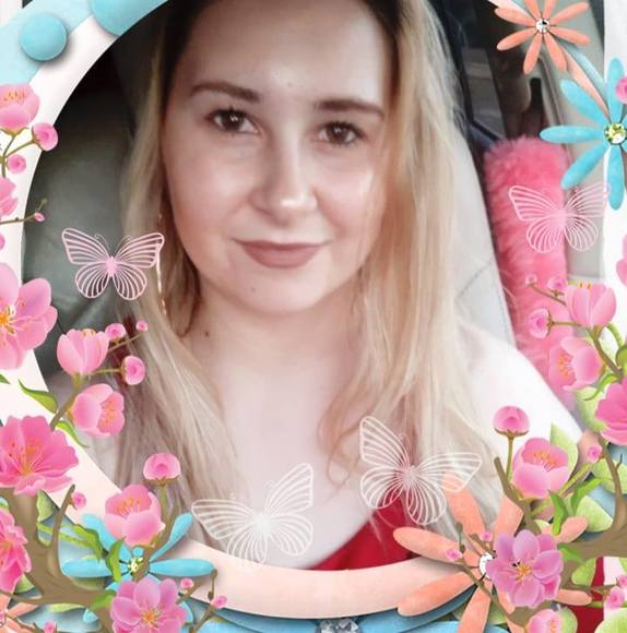 Profile Picture of Candy Gantt (@candygantt) on Poshmark