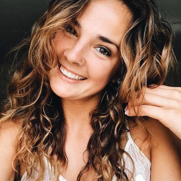 Profile Picture of Kierstin Murphy (@kierstinmurphy) on Poshmark