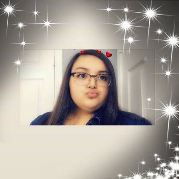 Profile Picture of Jasmine Chavarria (@jasminechava515) on Poshmark
