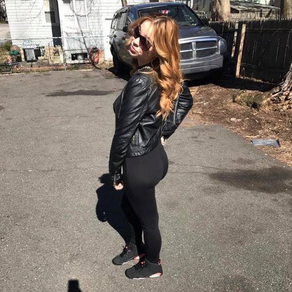 Profile Picture of Bianca Ortiz (@dope_b3) on Poshmark