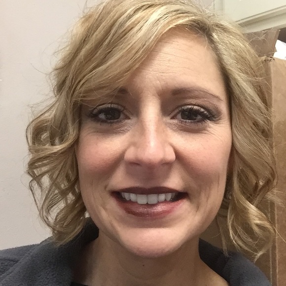 Profile Picture of Jessica Larison (@bjsracegirl) on Poshmark