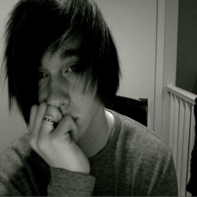 Profile Picture of Foster Perry (@perryaw296) on Twitter