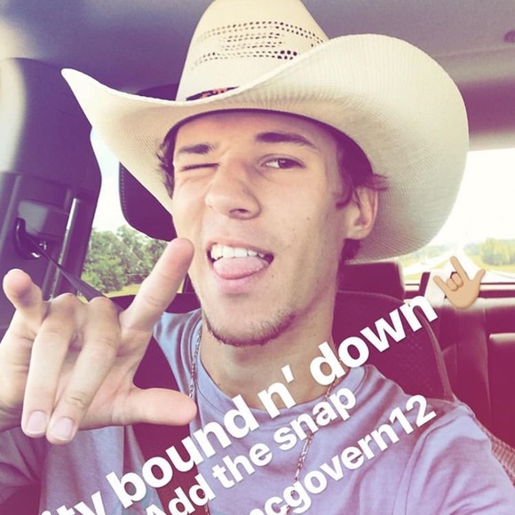 Profile Picture of Kyle Mcgovern (@kyle_mcgovern) on Poshmark