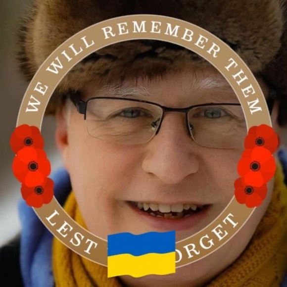 Profile Picture of Paul Leuschner (@pleuschner2001) on Poshmark