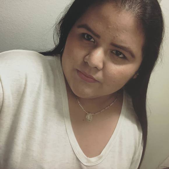 Profile Picture of Lucia Hernandez (@luciahernand278) on Poshmark