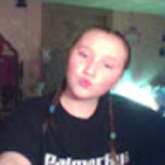Profile Picture of Katelyn Gist (@katelyn_gist) on Poshmark