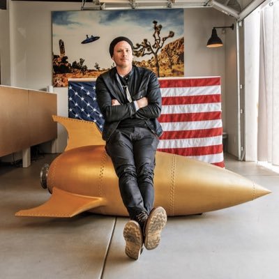 Profile Picture of Tom DeLonge Quotes (@DeLonge4Pres) on Twitter