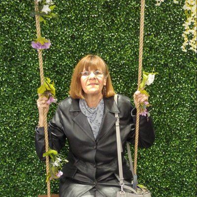 Profile Picture of Jeanette Michael (@JB1338) on Twitter