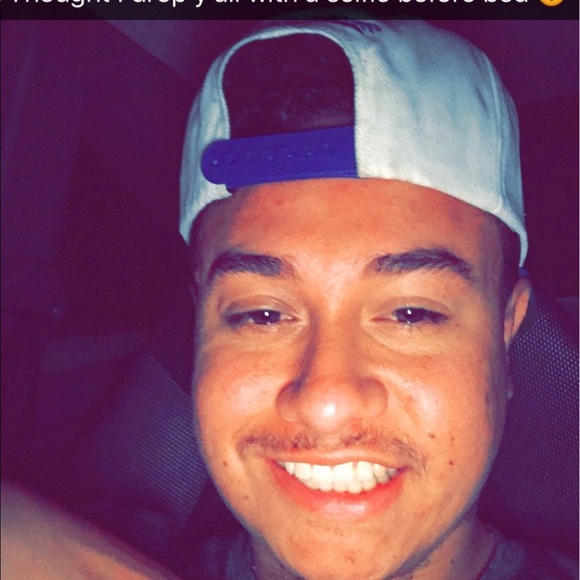 Profile Picture of Stephen Parras (@sparras95) on Poshmark