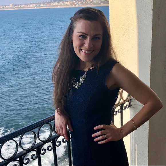 Profile Picture of Karen Morgenshtern (@karenvm2388) on Poshmark