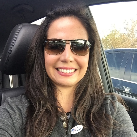 Profile Picture of Sharon Limage (@sassym92) on Poshmark