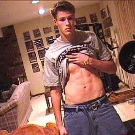 Profile Picture of Eric Pawel (@itsmeerichello) on Myspace