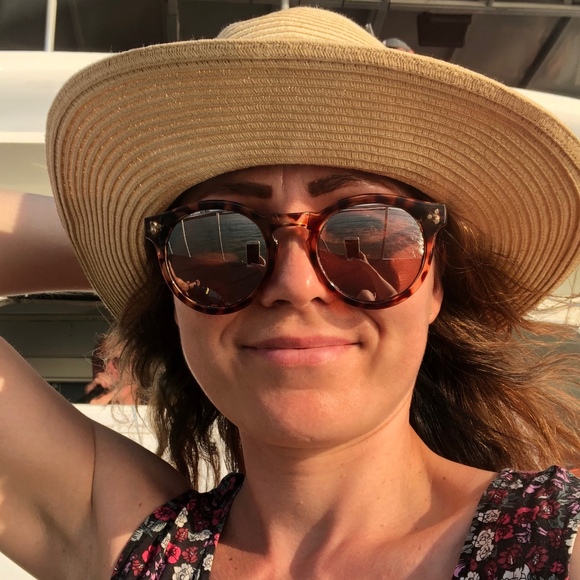 Profile Picture of Kasia Pitman (@kasia_hp) on Poshmark