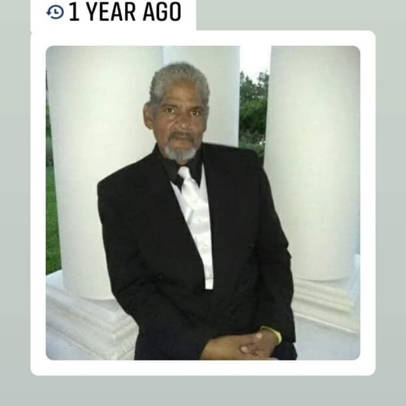 Profile Picture of David Gonzales (@dondi1959) on Poshmark