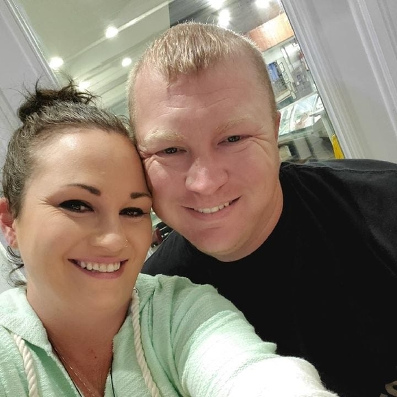 Jason Edmondson - Poshmark Profile Picture of Jason Edmondson (@jasonedmondson) on Poshmark