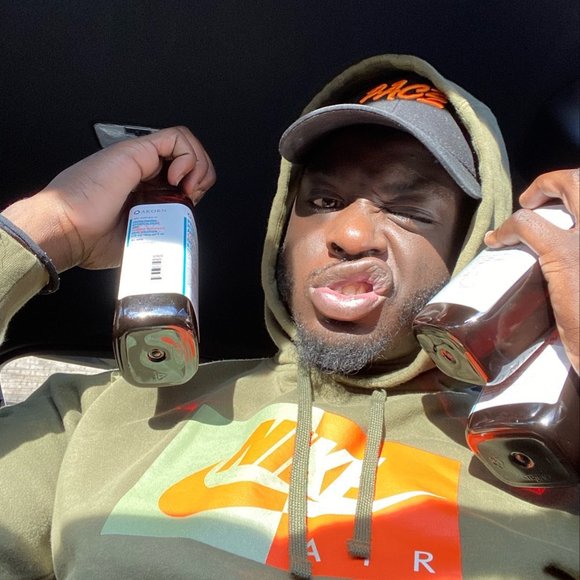 Dee Carter - Poshmark Profile Picture of Dee Carter (@facegator) on Poshmark