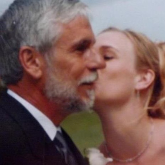 Profile Picture of Amanda Baumunk (@amandabaumunk) on Poshmark