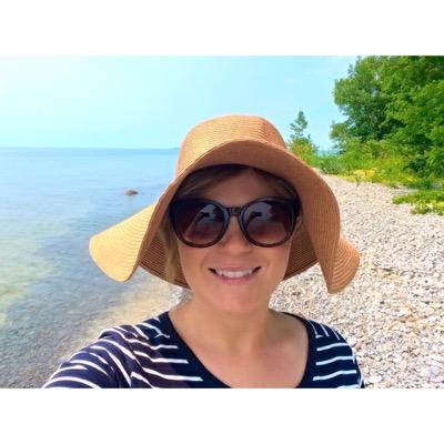 Profile Picture of Jennalach (@jennalach1) on Twitter