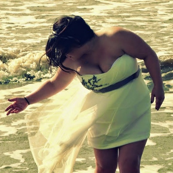 Profile Picture of Cassi Bergland (@cbergland) on Poshmark