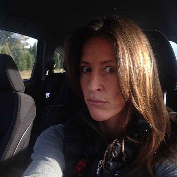 Profile Picture of Maria Hamberlin (@mariahamberlin) on Poshmark