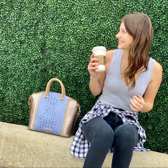 Profile Picture of Megan Tschumperlin (@megantschump) on Poshmark