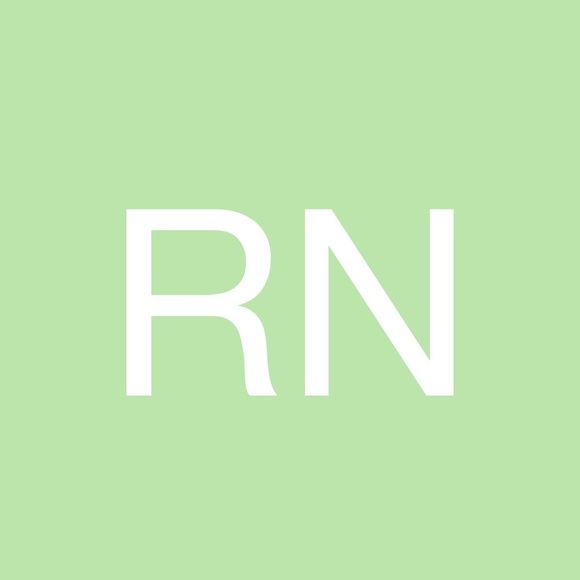 Profile Picture of Rowena Naraval (@itswheng) on Poshmark
