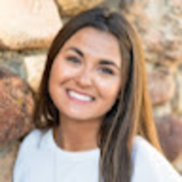 Profile Picture of Megan Whitling (@whitlingmegan) on Poshmark