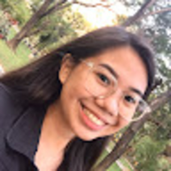 Profile Picture of Juliana mari Yap (@julianayap) on Poshmark