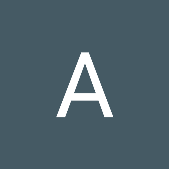 Profile Picture of Anna Kanfer (@annakanfer) on Poshmark