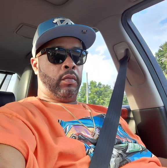 Profile Picture of Christopher Allen (@uncgiant) on Poshmark